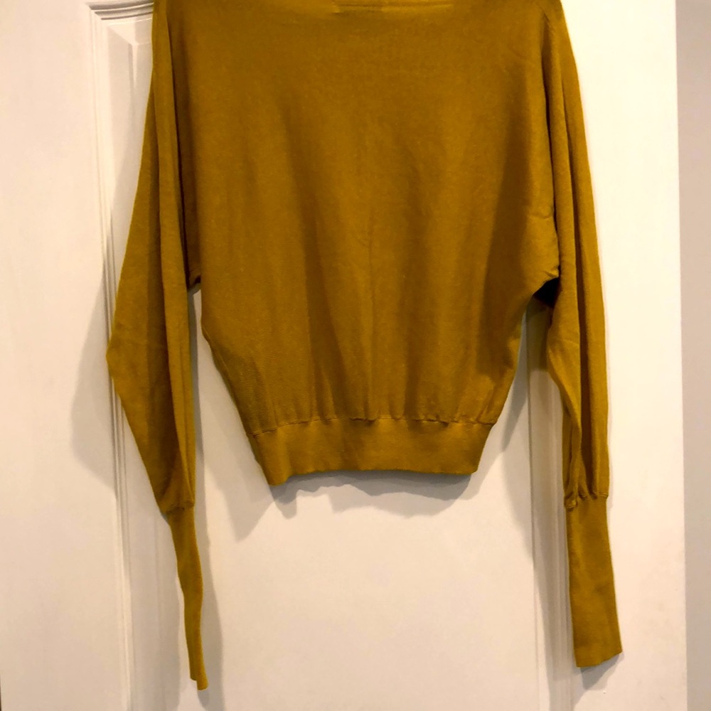 Exquisite top! - Picture 5 of 7